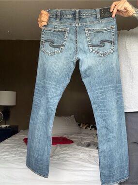 Silver Jeans Men's Faded Blue Straight-Leg Jeans